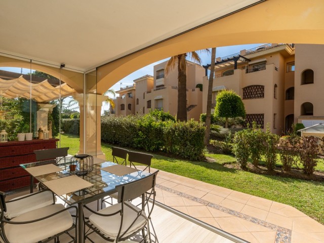 3 Bedrooms Apartment in Elviria