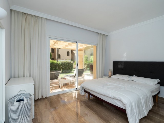 3 Bedrooms Apartment in Elviria