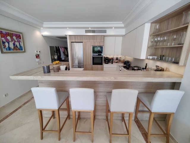 3 Makuuhuoneen Huoneisto Puerto Banús