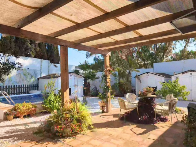 Villa avec 2 Chambres  à Selwo