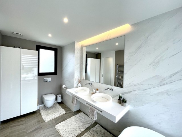 3 Schlafzimmer Villa in Cabopino