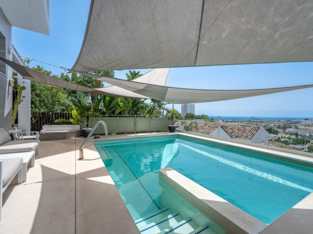 4 Bedrooms Villa in Nueva Andalucía