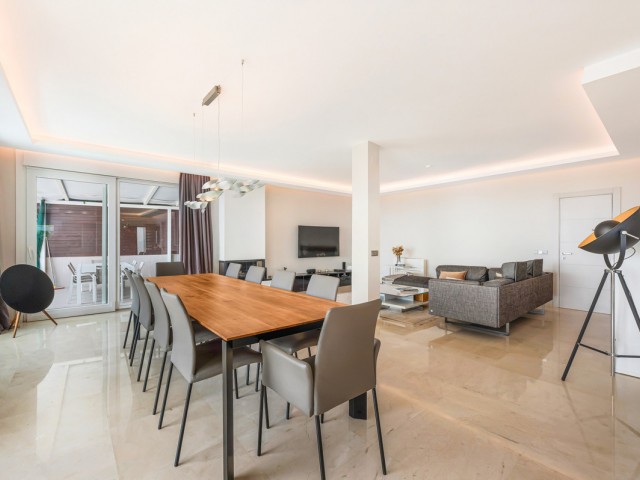 4 Bedrooms Villa in Nueva Andalucía