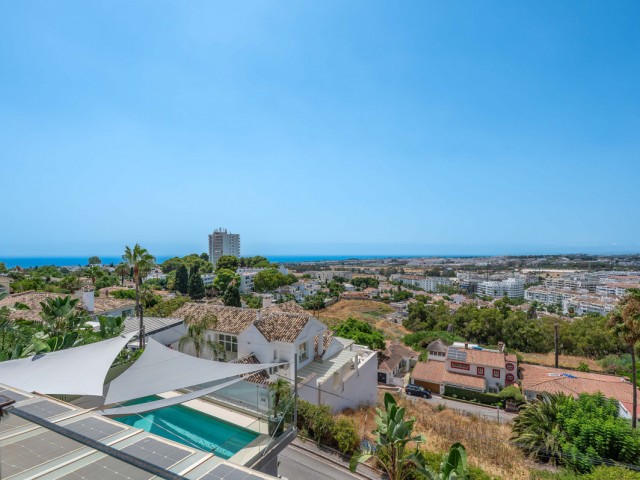 4 Bedrooms Villa in Nueva Andalucía