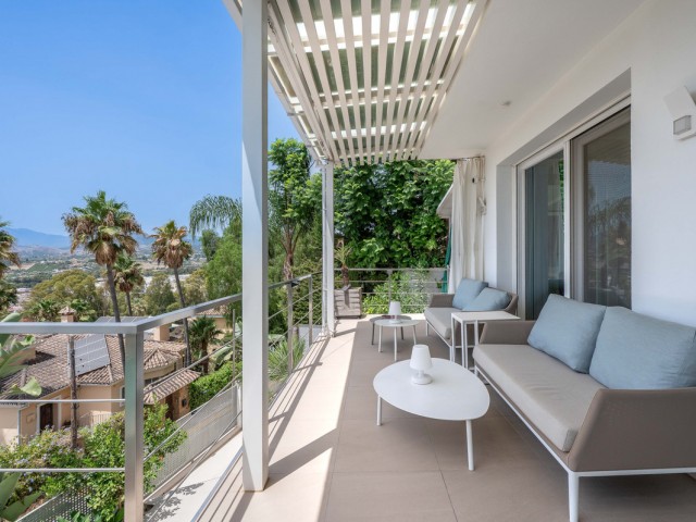 4 Bedrooms Villa in Nueva Andalucía