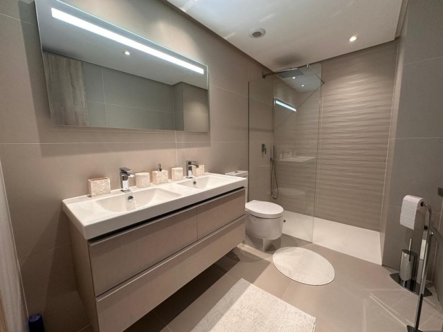 Appartement avec 3 Chambres  à Benahavís