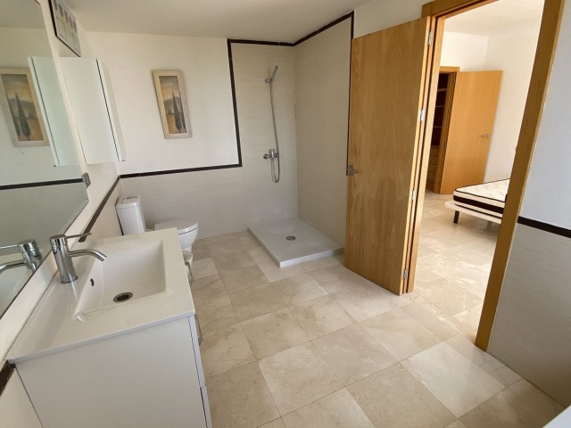 4 Bedrooms Townhouse in Manilva