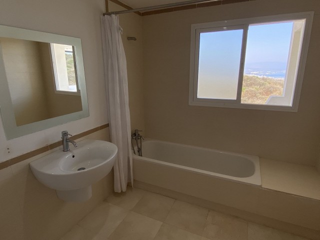 4 Bedrooms Townhouse in Manilva