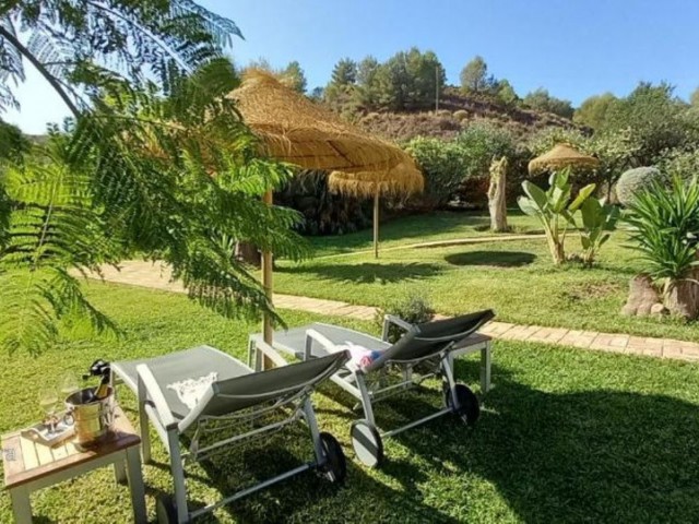 5 Bedrooms Villa in Mijas