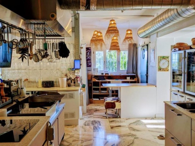 5 Bedrooms Villa in Mijas