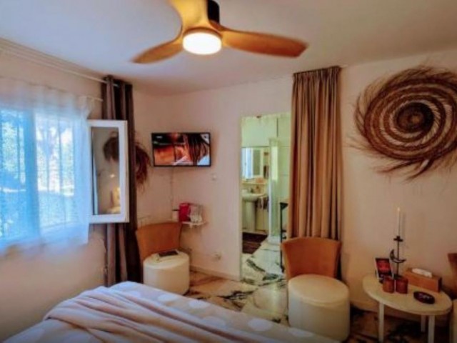 5 Bedrooms Villa in Mijas