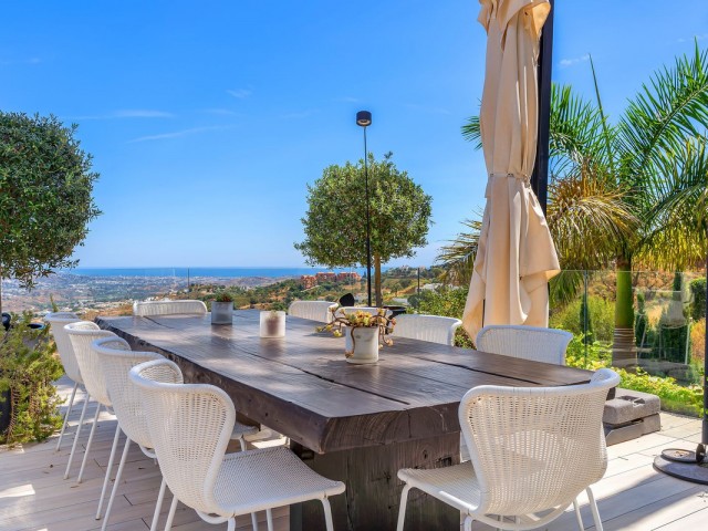 5 Bedrooms Villa in La Mairena