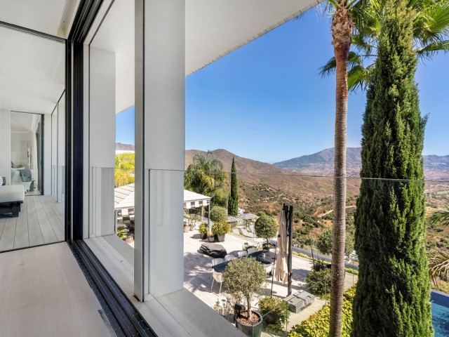 5 Bedrooms Villa in La Mairena