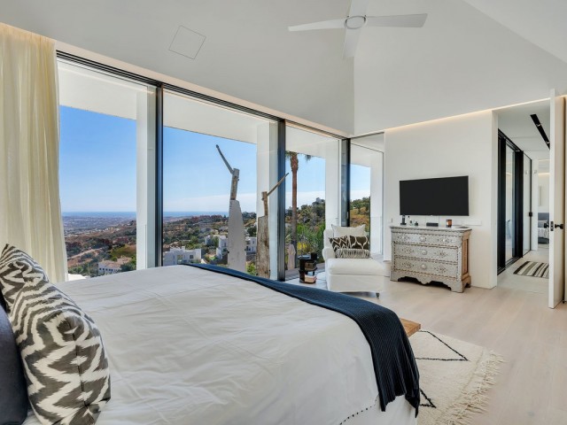 5 Bedrooms Villa in La Mairena