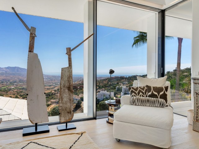 5 Bedrooms Villa in La Mairena