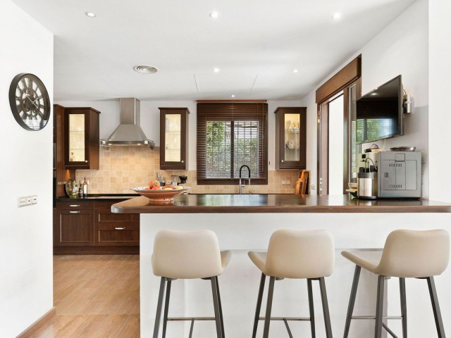 4 Bedrooms Villa in San Pedro de Alcántara