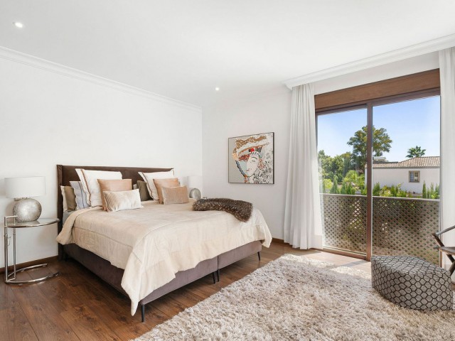 4 Bedrooms Villa in San Pedro de Alcántara