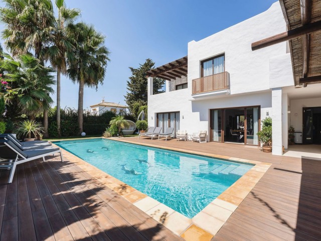 4 Schlafzimmer Villa in San Pedro de Alcántara