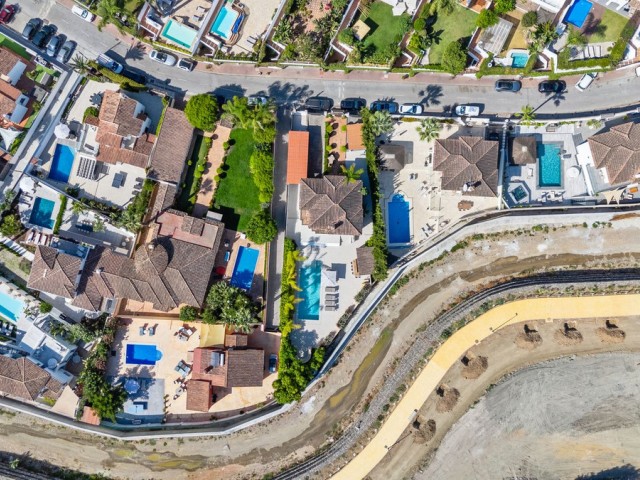 5 Soveroms Villa i Nueva Andalucía