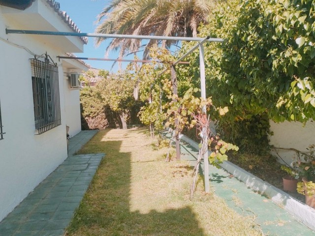 4 Bedrooms Villa in Marbella
