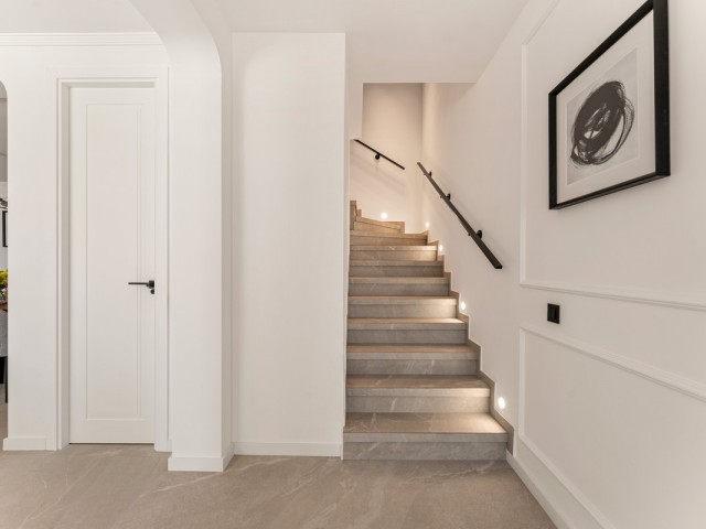 Apartamento con 3 Dormitorios  en Benahavís