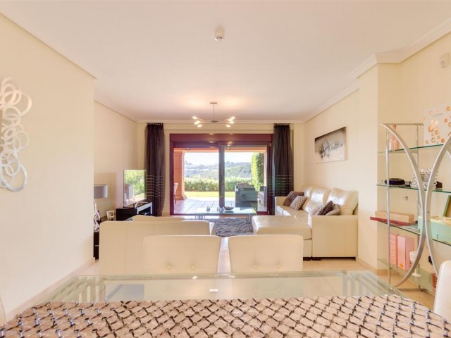Apartamento con 2 Dormitorios  en Casares Playa