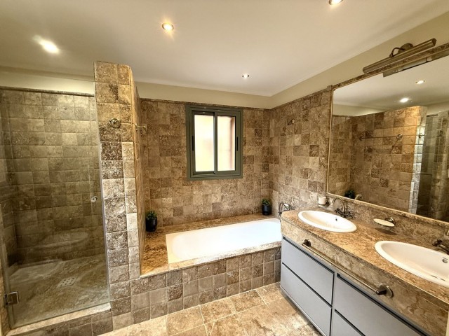 3 Sovrums Lägenhet i Atalaya