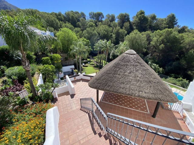 Maison mitoyenne avec 3 Chambres  à Istán
