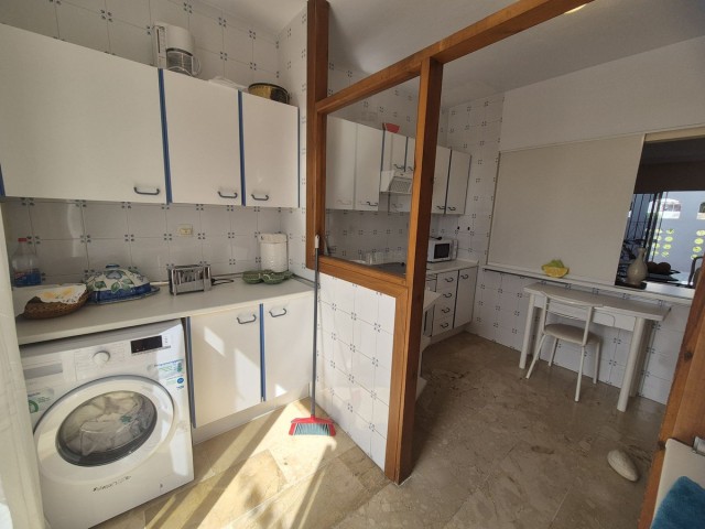 4 Slaapkamer Rijtjeshuis in Guadalmina Baja