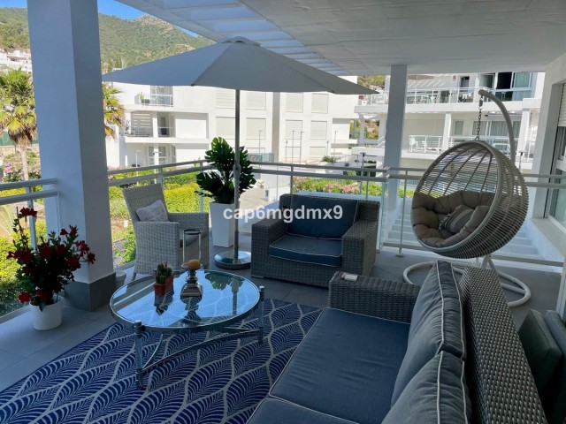 3 Bedrooms Apartment in Benahavís