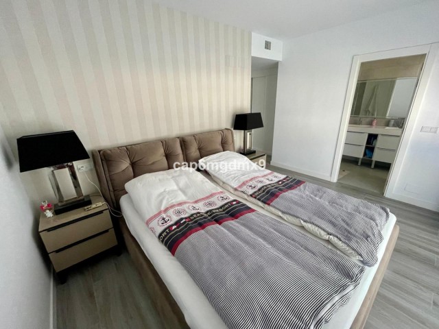 3 Bedrooms Apartment in Benahavís