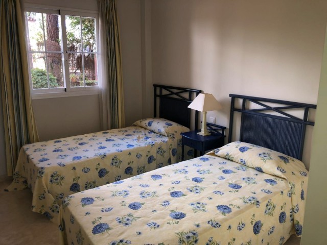 2 Bedrooms Apartment in Elviria