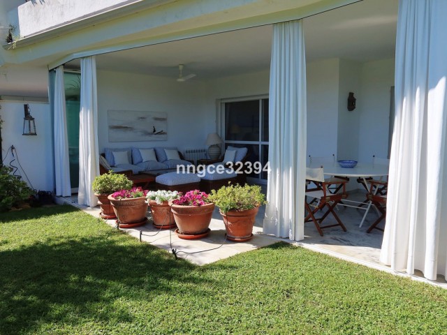 5 Bedrooms Apartment in New Golden Mile