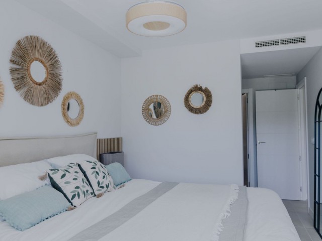 Apartamento con 2 Dormitorios  en Selwo