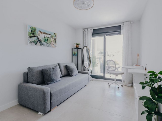 Apartamento con 2 Dormitorios  en Selwo