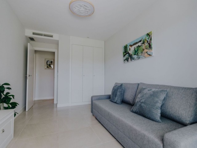 Apartamento con 2 Dormitorios  en Selwo