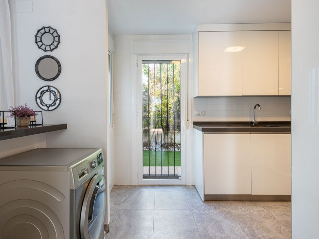 3 Bedrooms Townhouse in Nueva Andalucía