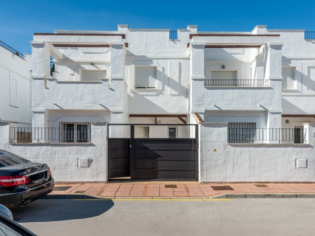 3 Bedrooms Townhouse in Nueva Andalucía