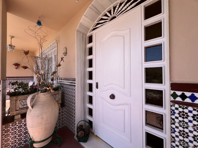 5 Bedrooms Villa in Benalmadena