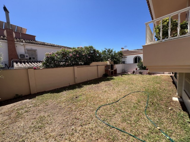 5 Bedrooms Villa in Benalmadena