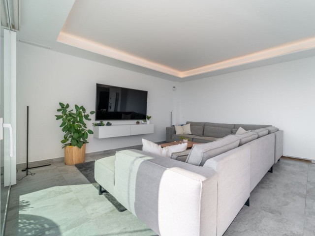 Ático con 3 Dormitorios  en La Capellania