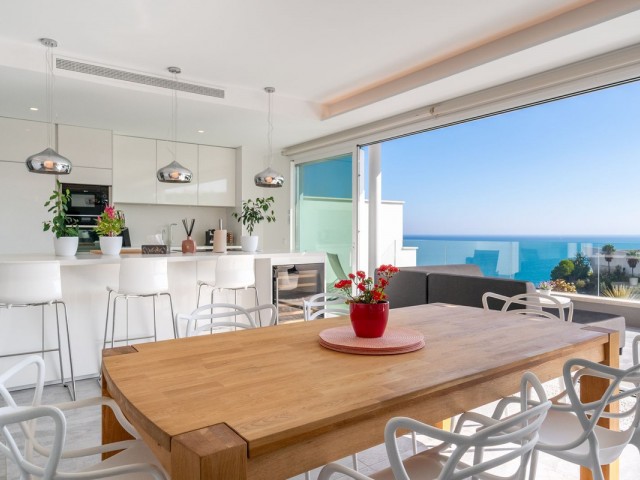 Ático con 3 Dormitorios  en La Capellania