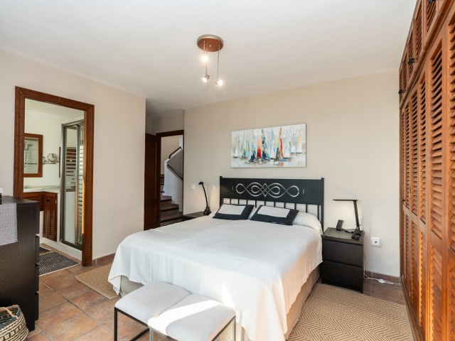 Adosado con 3 Dormitorios  en Casares