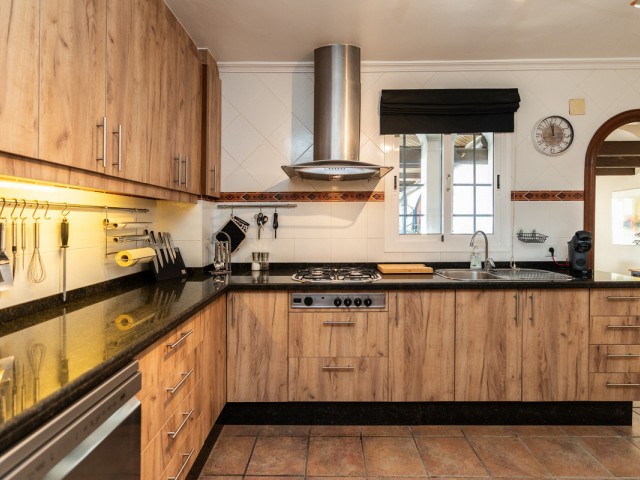 3 Bedrooms Townhouse in Casares