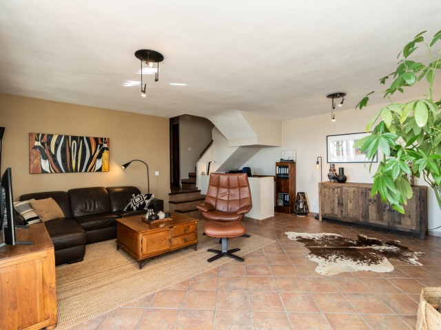 3 Bedrooms Townhouse in Casares