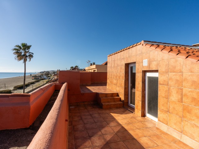 3 Bedrooms Townhouse in Casares