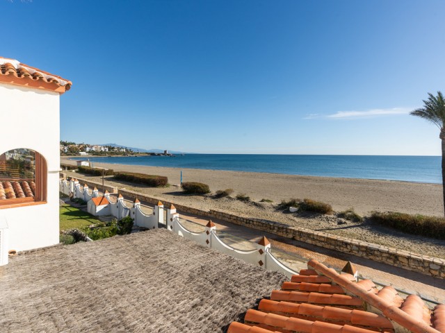 3 Bedrooms Townhouse in Casares