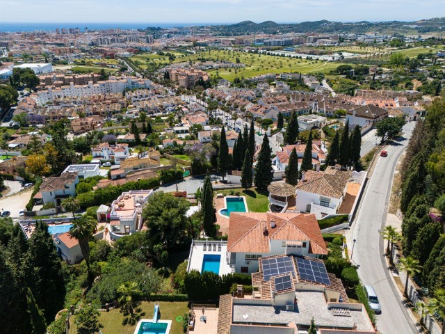 Villa con 7 Dormitorios  en Campo Mijas