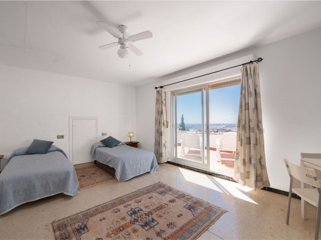Villa con 7 Dormitorios  en Campo Mijas
