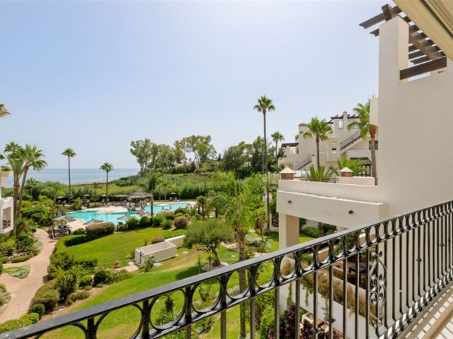 3 Bedrooms Apartment in New Golden Mile